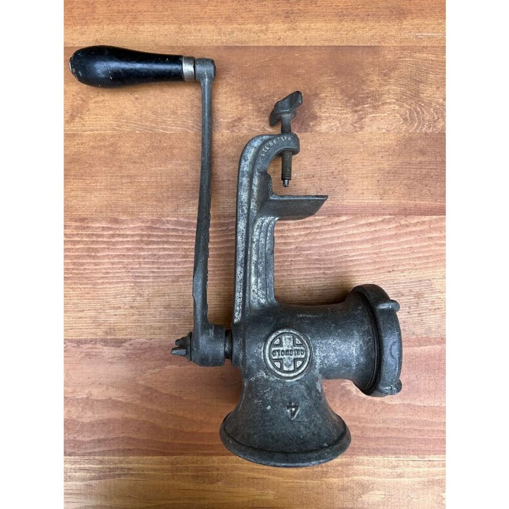 Antique Griswold food meat grinder No 4 table top clamp hand clamp Eerie PA